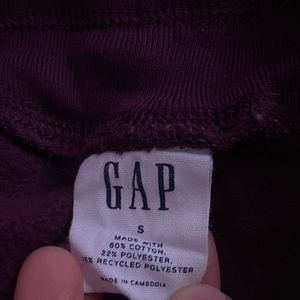 Gap sweatsuits pants size SMALL sweatshirt size MEDIUM